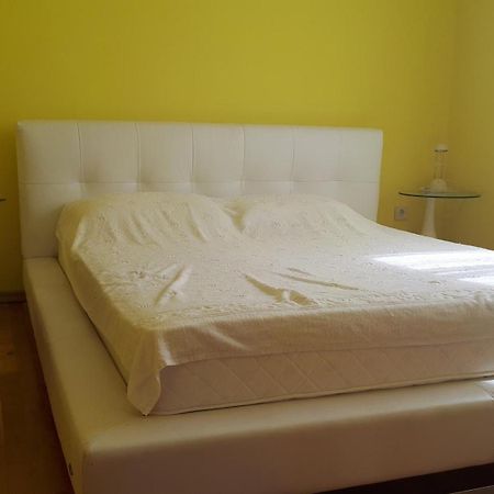 Bh Rialto Apartment Свети Стефан Екстериор снимка
